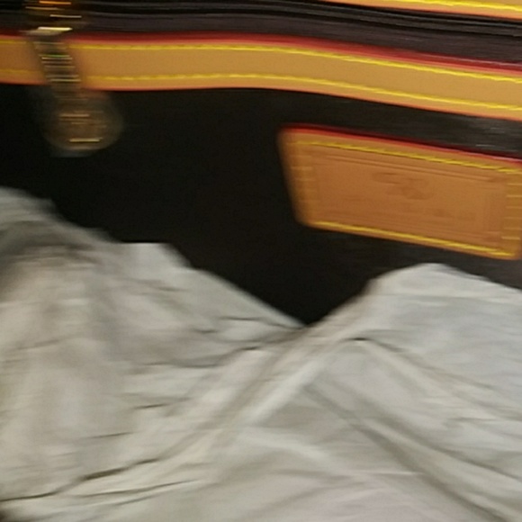 Purse - Picture 2 of 2